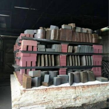 供應硅鐵廠用碳化硅磚 宏豐碳化硅磚價格