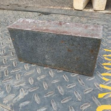 豫企耐材 碳化硅磚 高強耐火工業用耐火磚 供應耐磨耐火材料河南廠家