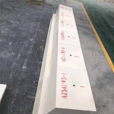 山西晉中熔鑄電熔鋯剛玉磚AZS33PT鋯剛玉 玻璃窯爐上升道磚歡迎咨詢