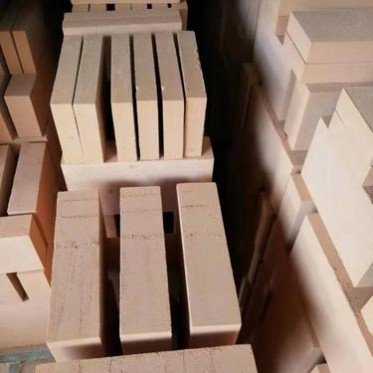 供應莫來石保溫磚泡花堿電熔鋯剛玉磚價格優惠