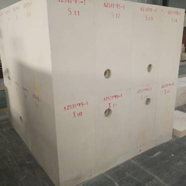河北邢臺AZS33電熔鋯剛玉磚電熔剛玉磚 耐火材料鋯質搗打料歡迎咨詢