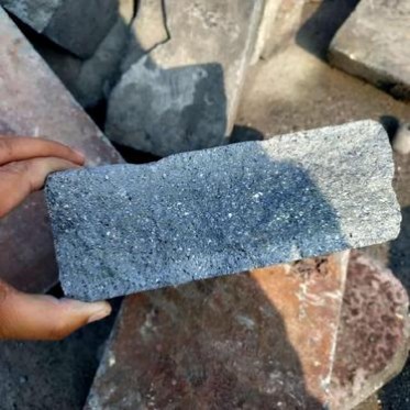 酒泉廢舊氮化硅磚回收 專業回收廢舊氮化硅結合碳化硅磚