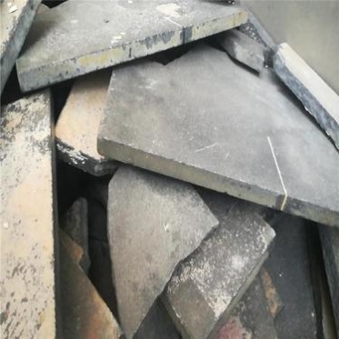 鍋爐拆下的廢舊碳化硅磚回收 長期收購鍋爐拆下來的廢舊碳化硅磚