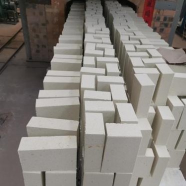 輕質硅磚 新密光明耐材生產銷售1.2輕質硅磚 硅質保溫磚 隔熱磚