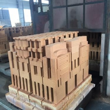 科瑞供應爐底粘土磚 耐火磚隧道窯 高爐粘土磚 歡迎咨詢