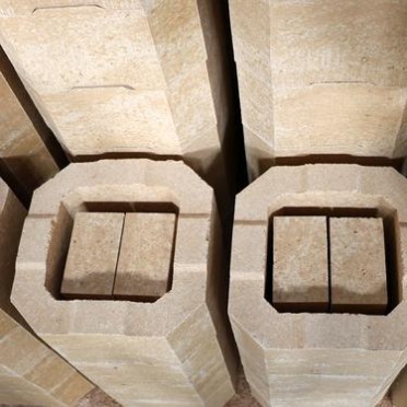 科瑞供應75高鋁磚 高鋁質隔熱磚 高鋁磚隧道窯 歡迎咨詢