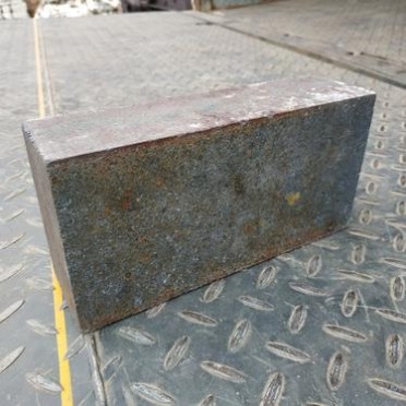 豫企耐材 碳化硅磚 耐磨工業用耐火磚 供應耐磨耐火材料廠家供應