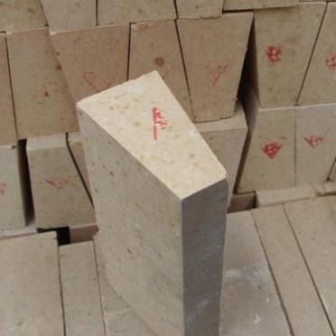 高鋁磚 T-19高鋁磚 耐高溫刀型磚 定制加工異型耐火磚 多年耐材經驗豐富技術團隊 免費技術支持 可設計窯爐型圖