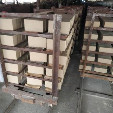 豫企耐材 輕質硅磚 抗剝落保溫隔熱材料 供應耐火磚 耐火材料現貨
