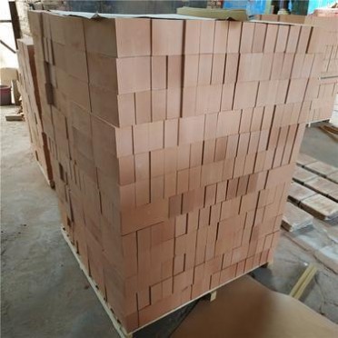 豫企耐材 輕質粘土保溫磚 高強耐火粘土磚 供應1.0輕質保溫磚 隔熱耐火材料**從優